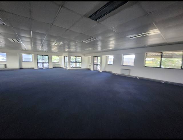 1,840M² OFFICE TO LET IN RANDJESPARK